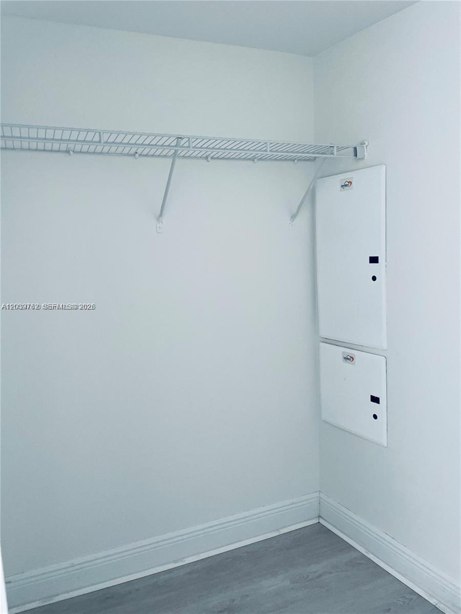 1750 N Bayshore Drive 2112 Property Photo 6