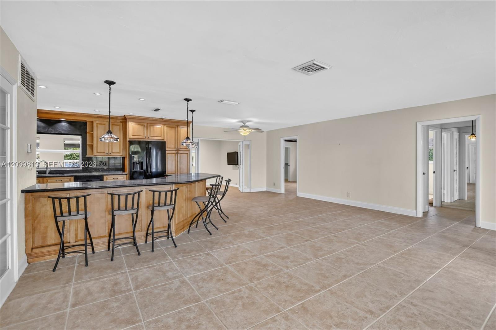 5511 Taylor Street Property Photo 11