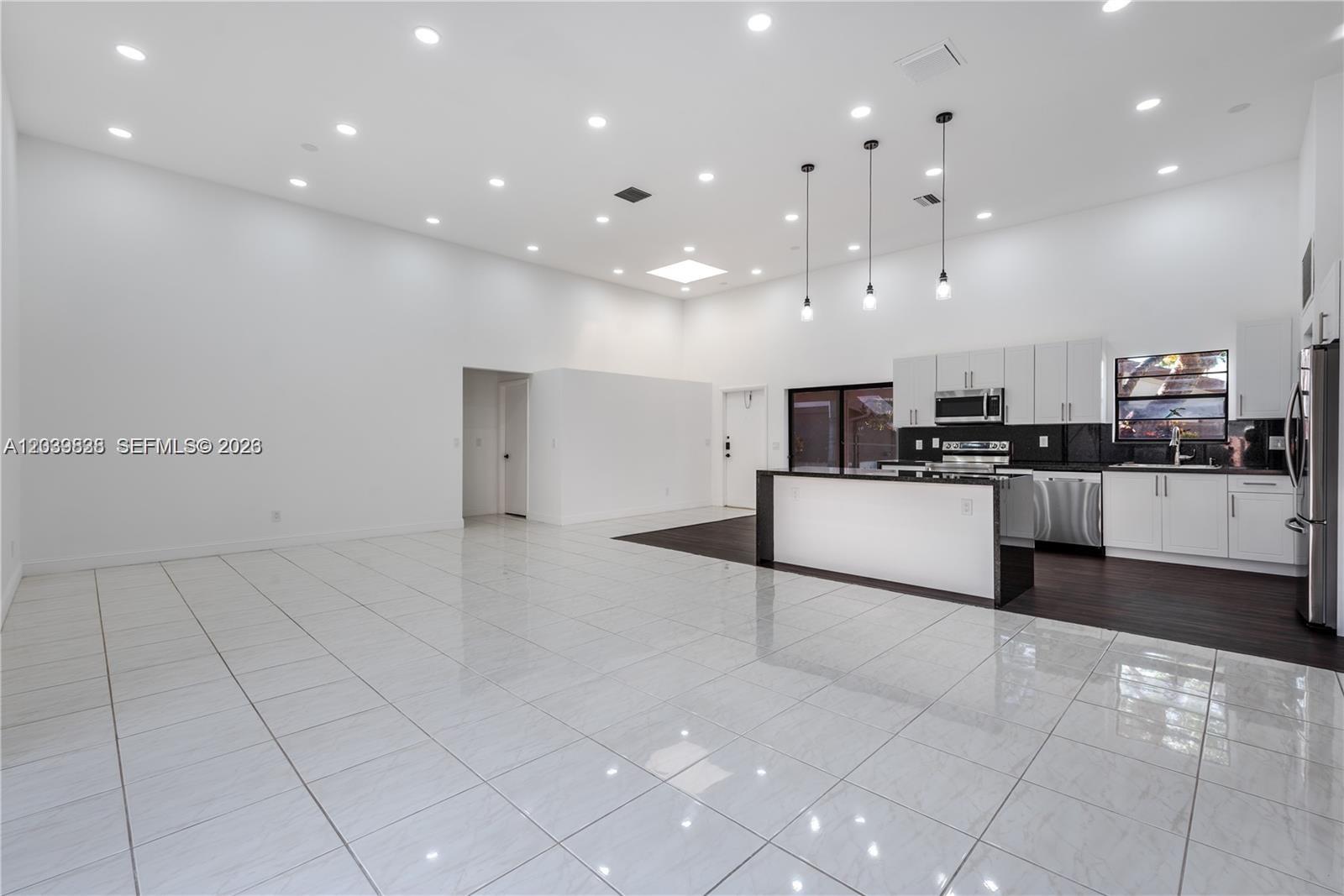 601 Leslie Drive Property Photo 14