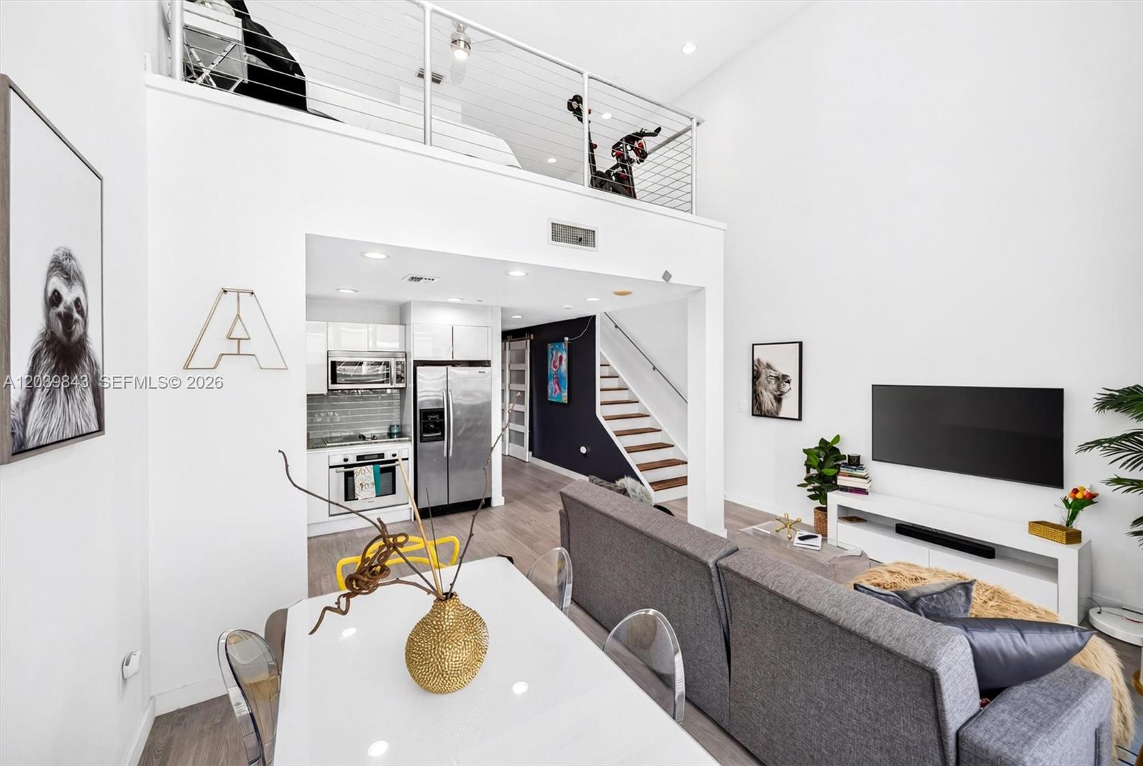 1050 Brickell Avenue 420 Property Photo 11