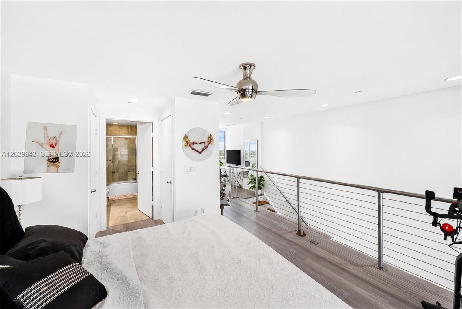 1050 Brickell Avenue 420 Property Photo 23