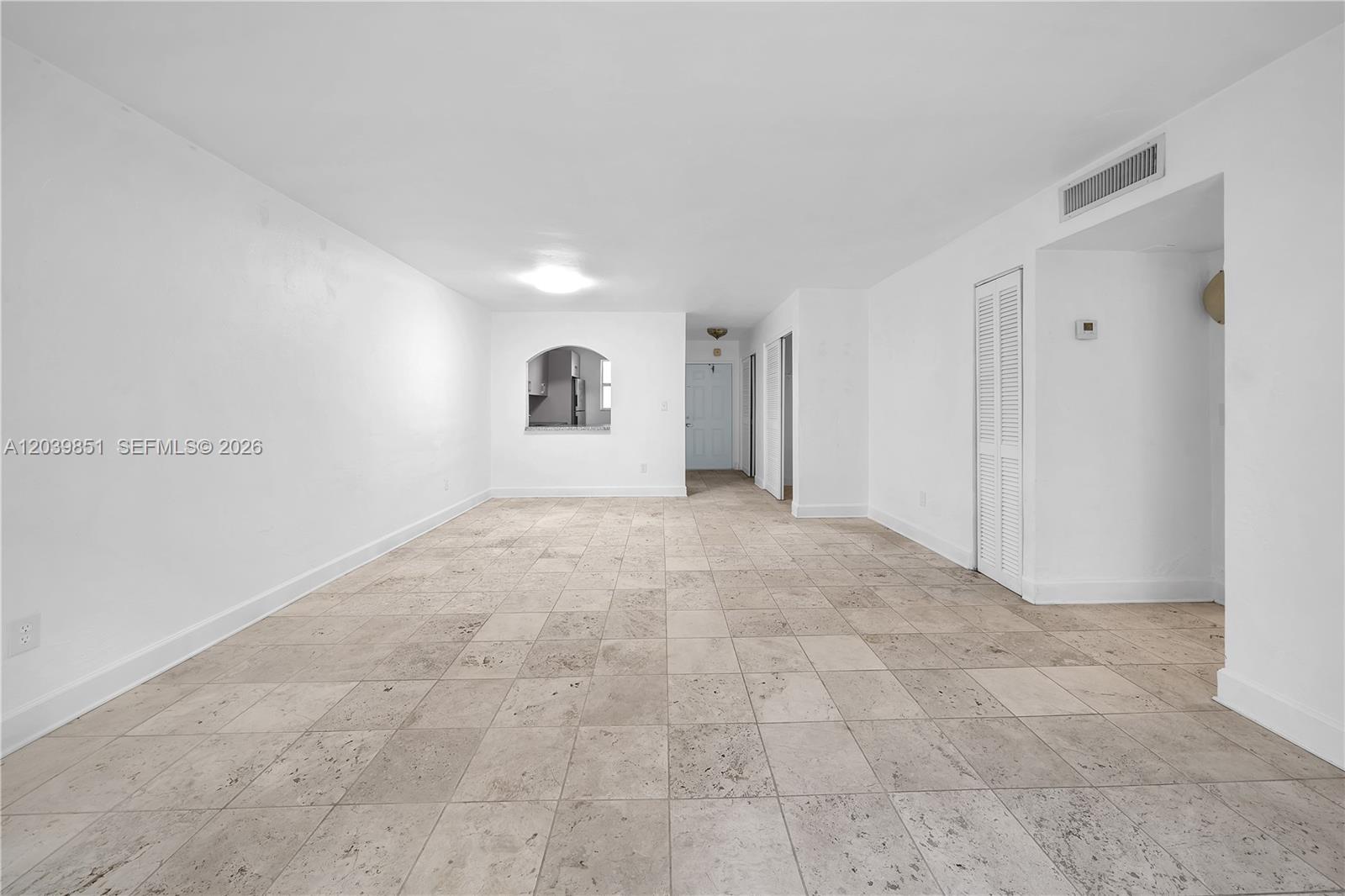 8650 Sw 67th Avenue 1010 Property Photo 11