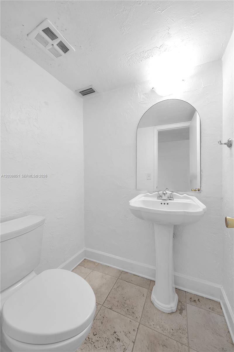 8650 Sw 67th Avenue 1010 Property Photo 13