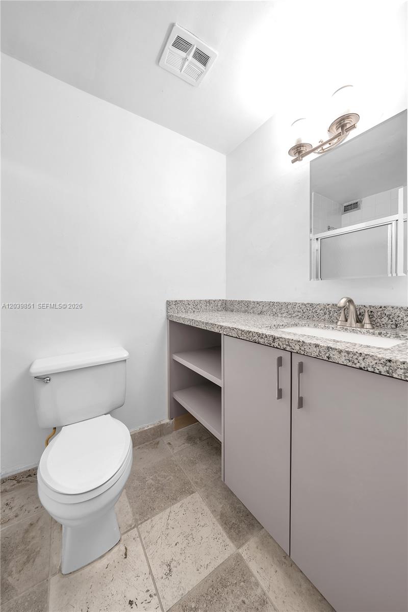 8650 Sw 67th Avenue 1010 Property Photo 16
