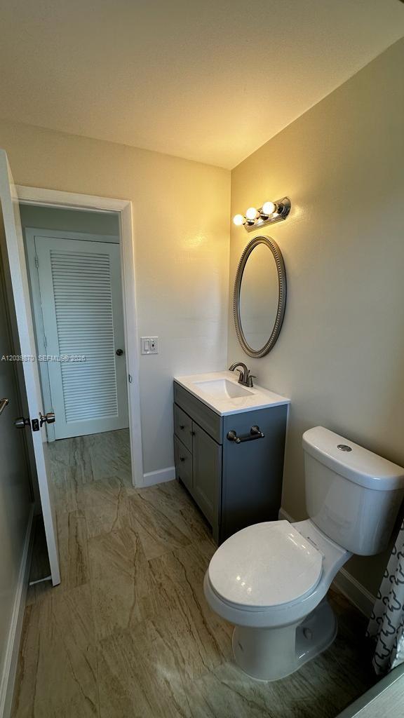 7480 Sw 10th Street 202a Property Photo 7