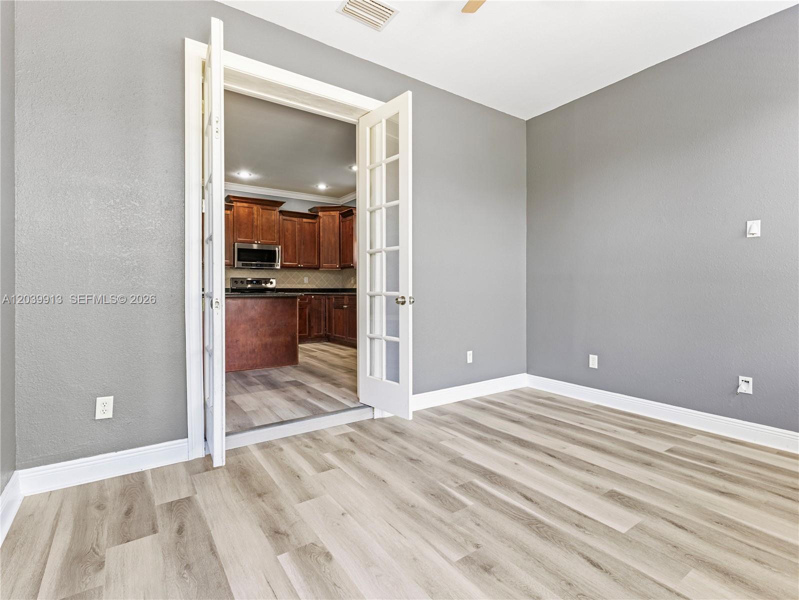 6938 Cecilia Avenue Property Photo 14
