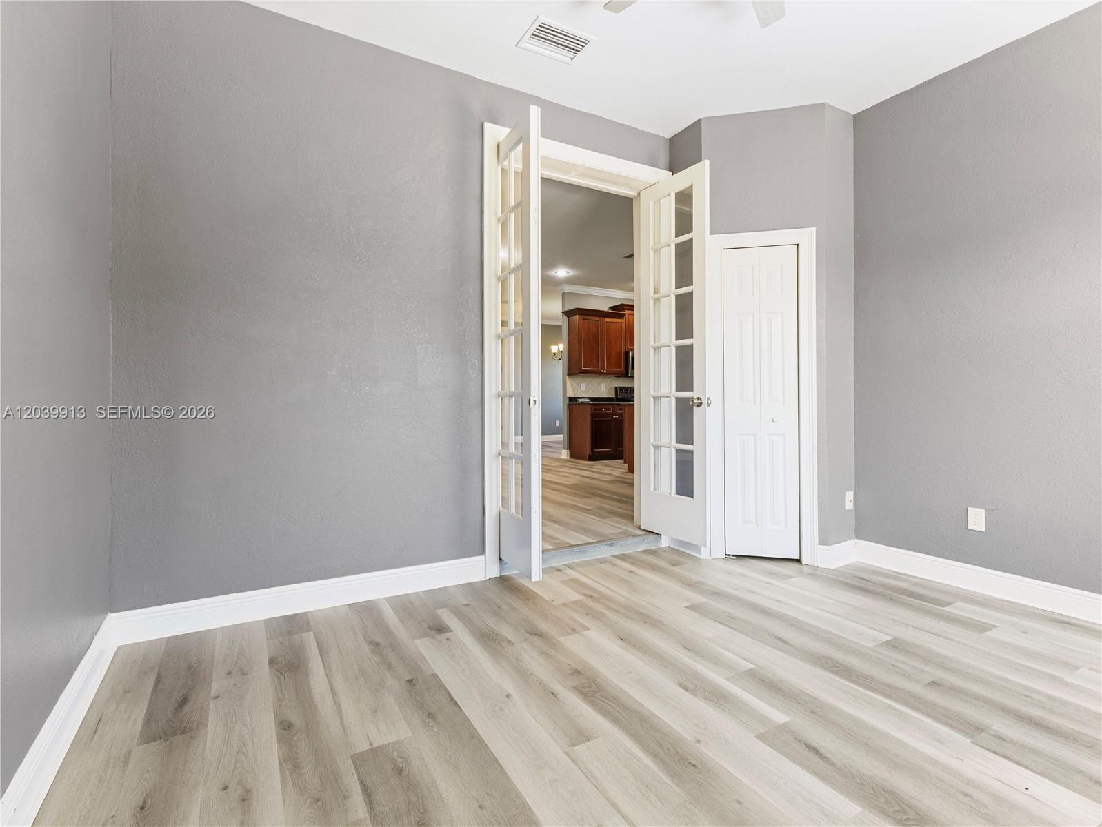 6938 Cecilia Avenue Property Photo 15