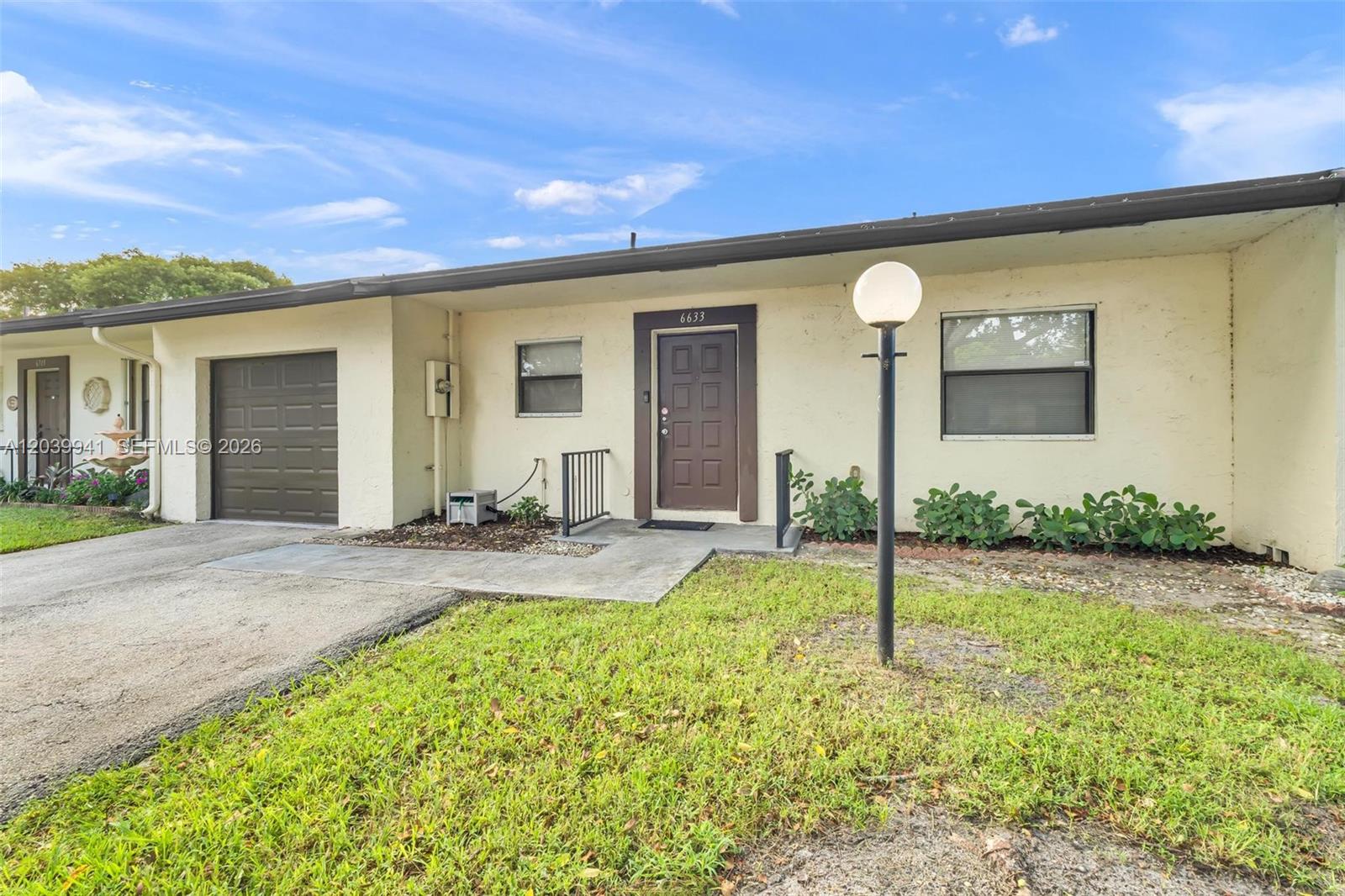 6633 N Parkway Drive 5-7 Property Photo 3
