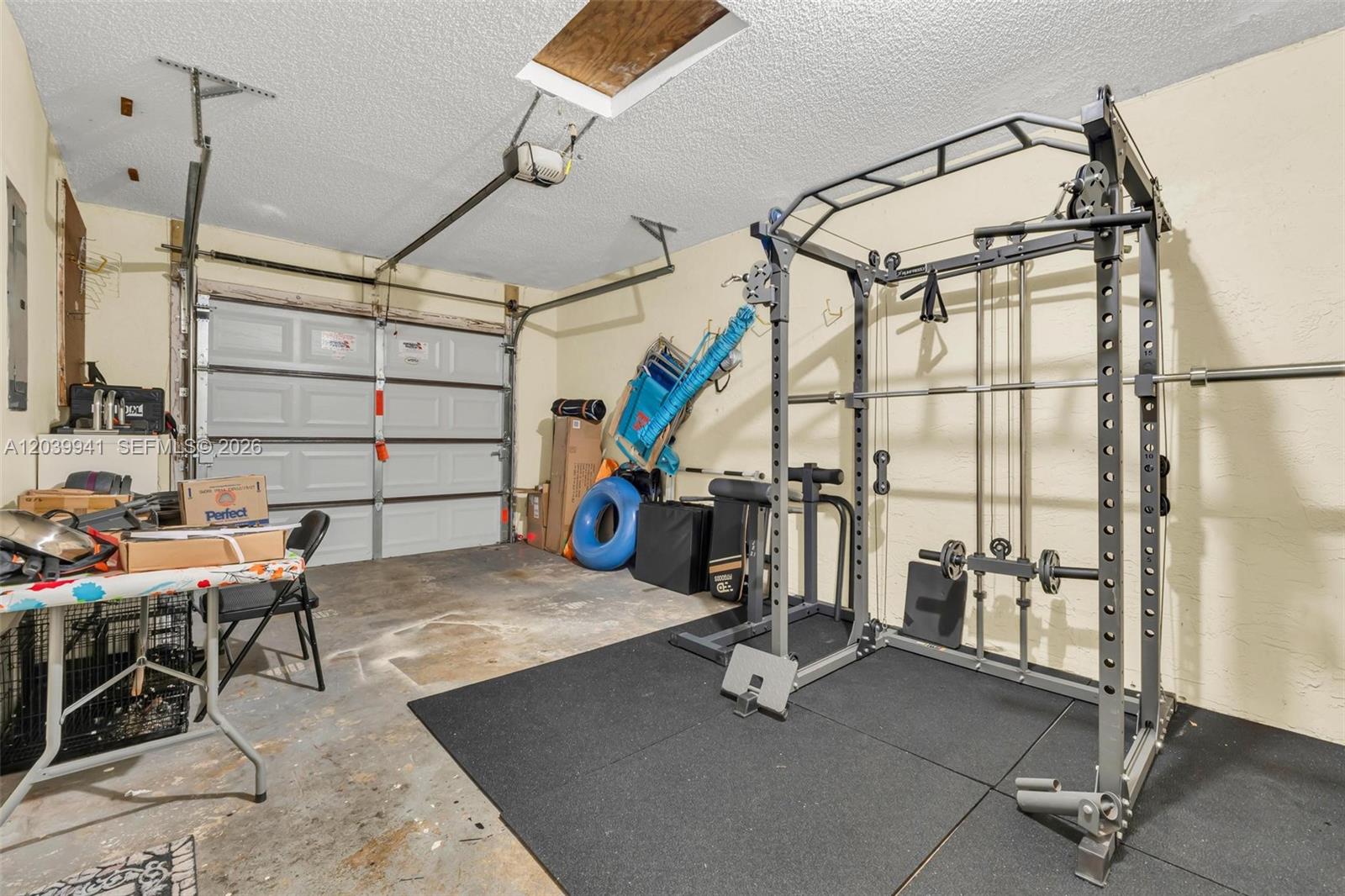 6633 N Parkway Drive 5-7 Property Photo 10