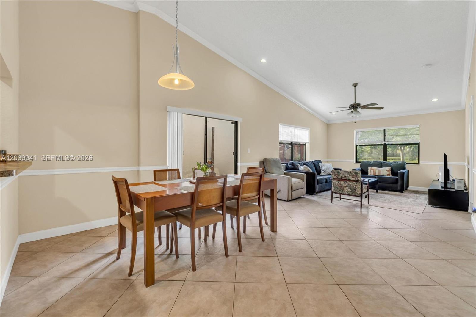 6633 N Parkway Drive 5-7 Property Photo 12