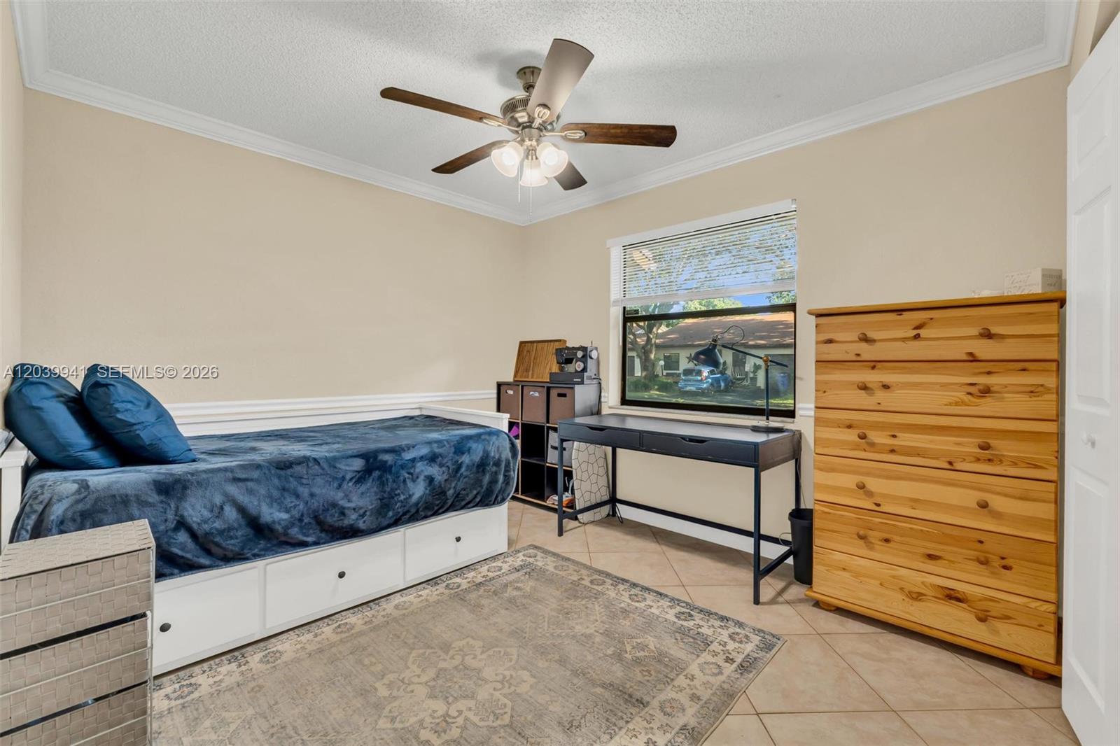6633 N Parkway Drive 5-7 Property Photo 24