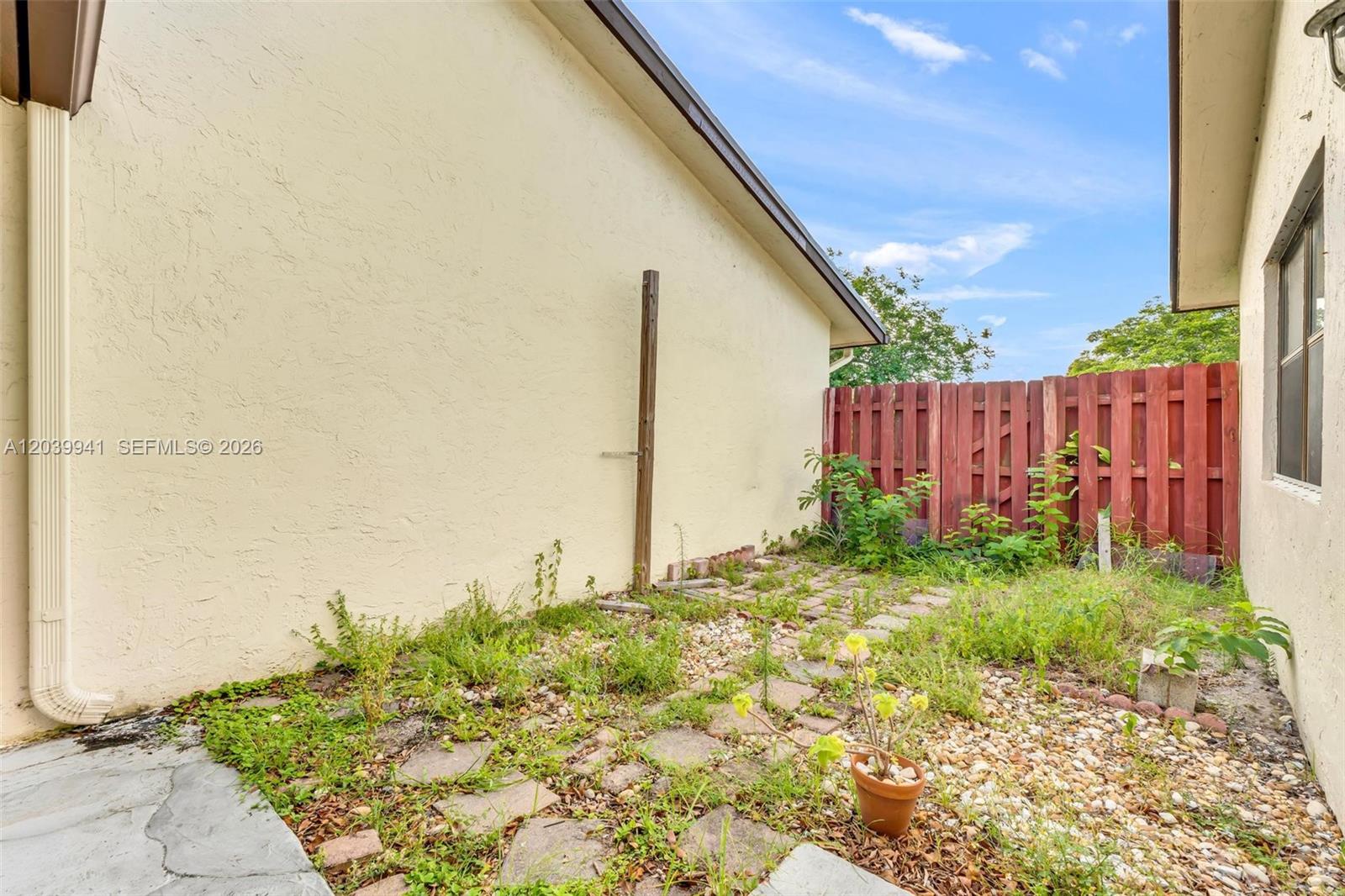 6633 N Parkway Drive 5-7 Property Photo 26