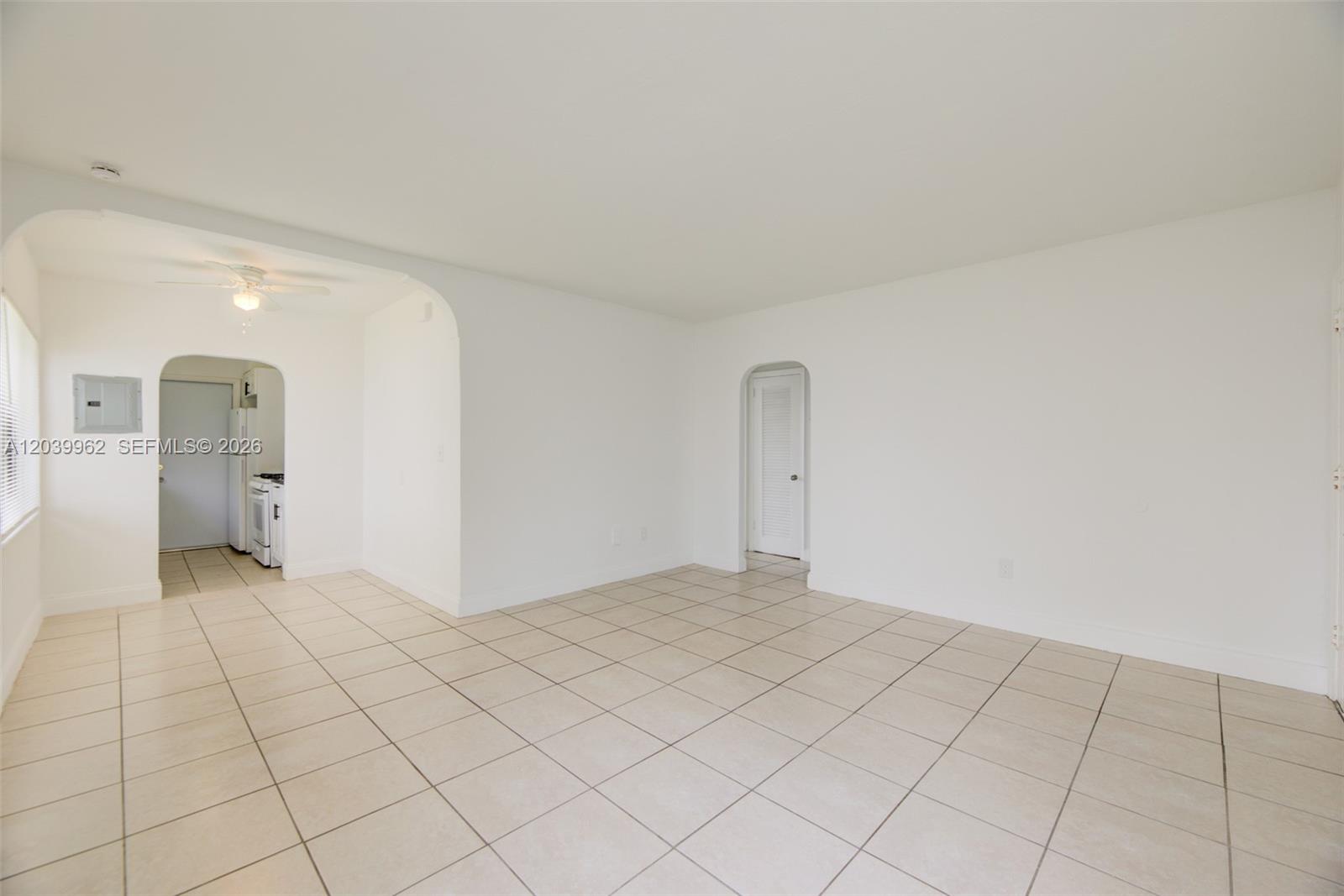 1980 Biarritz Drive Property Photo 18