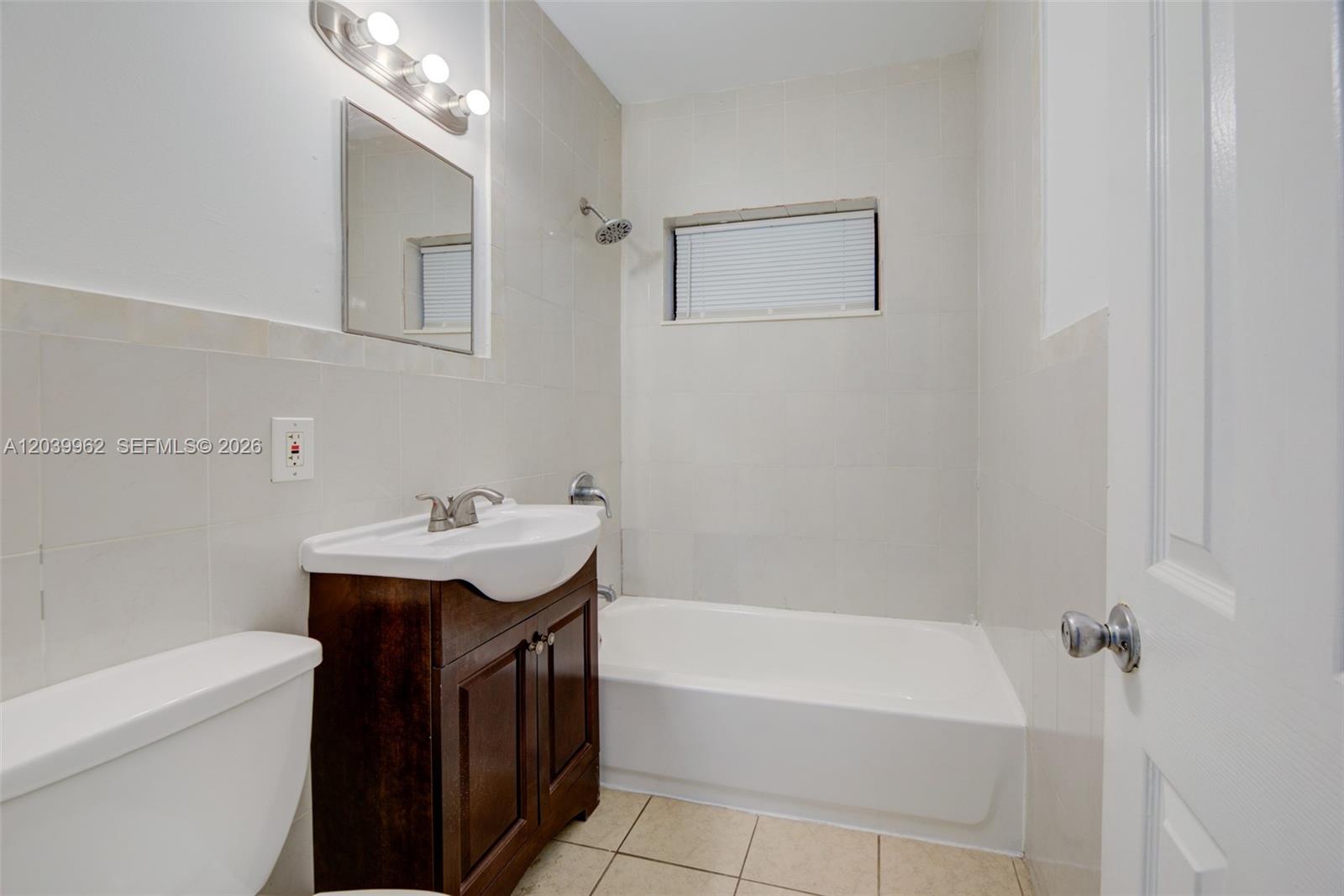 1980 Biarritz Drive Property Photo 23