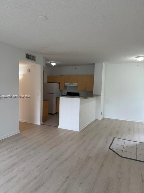 8030 N Nob Hill Road 102 Property Photo 9