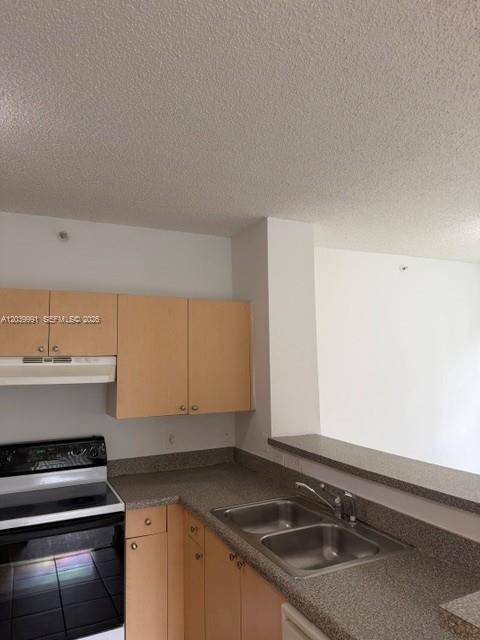 8030 N Nob Hill Road 102 Property Photo 10
