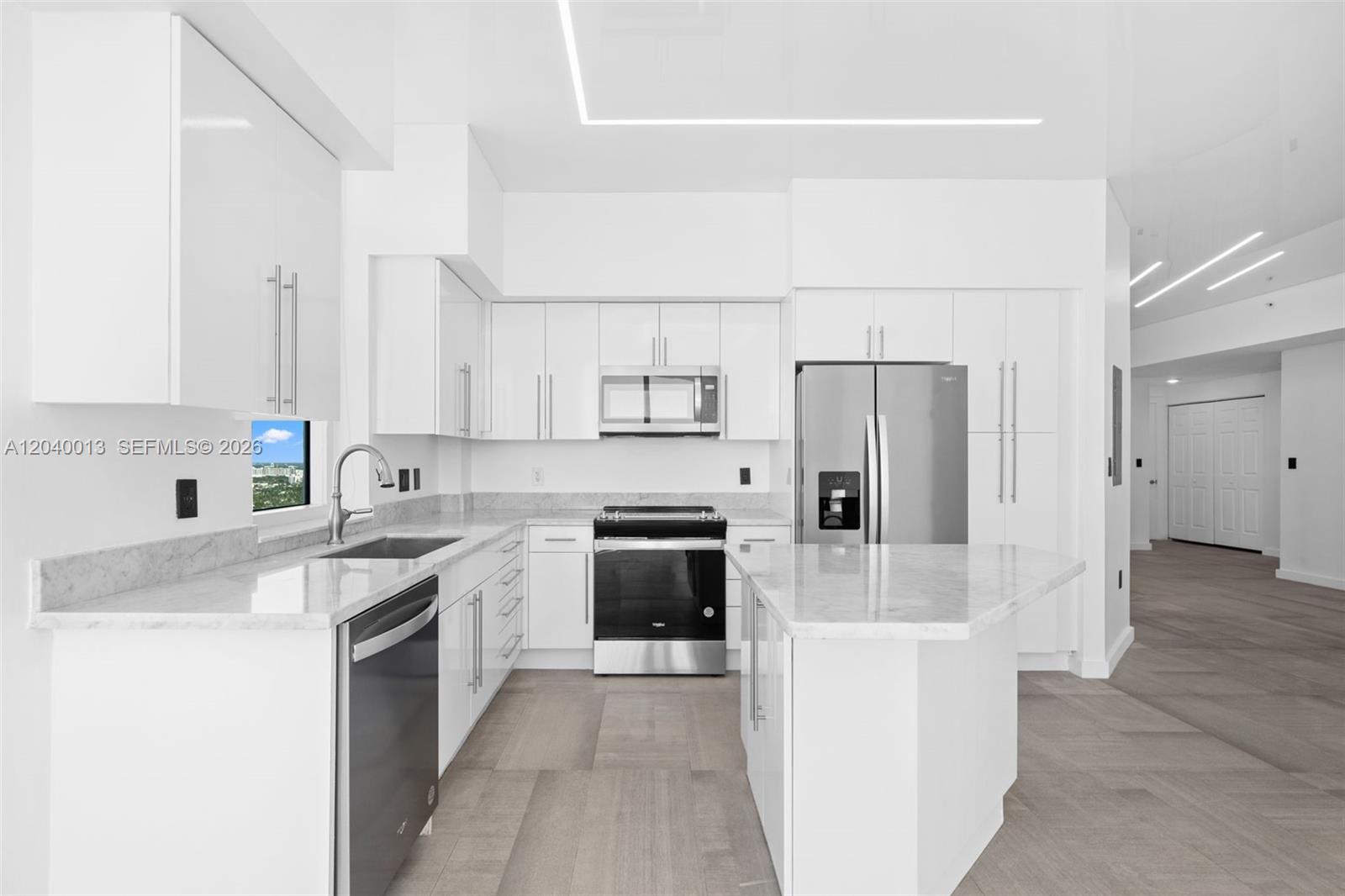 1745 E Hallandale Beach Boulevard Ph05w Property Photo 1