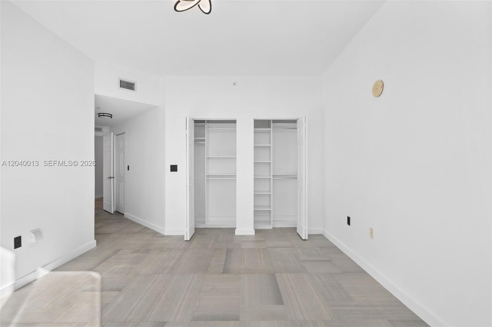 1745 E Hallandale Beach Boulevard Ph05w Property Photo 12