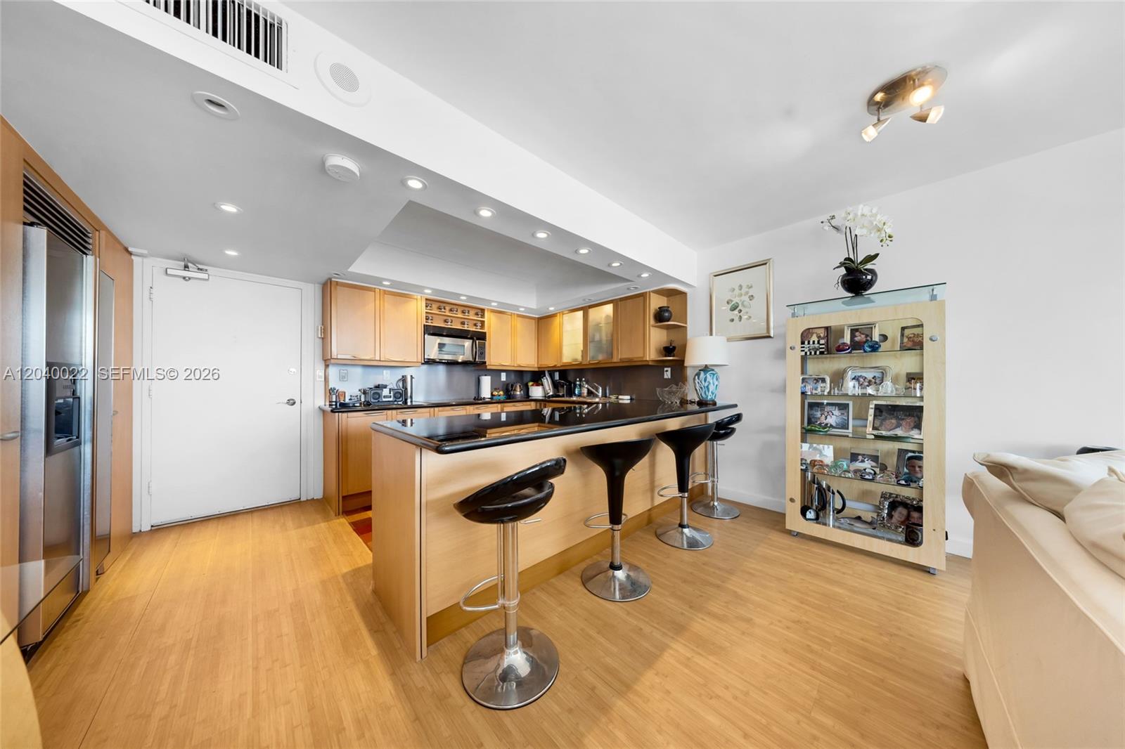 465 Ocean Drive 1009 Property Photo 5