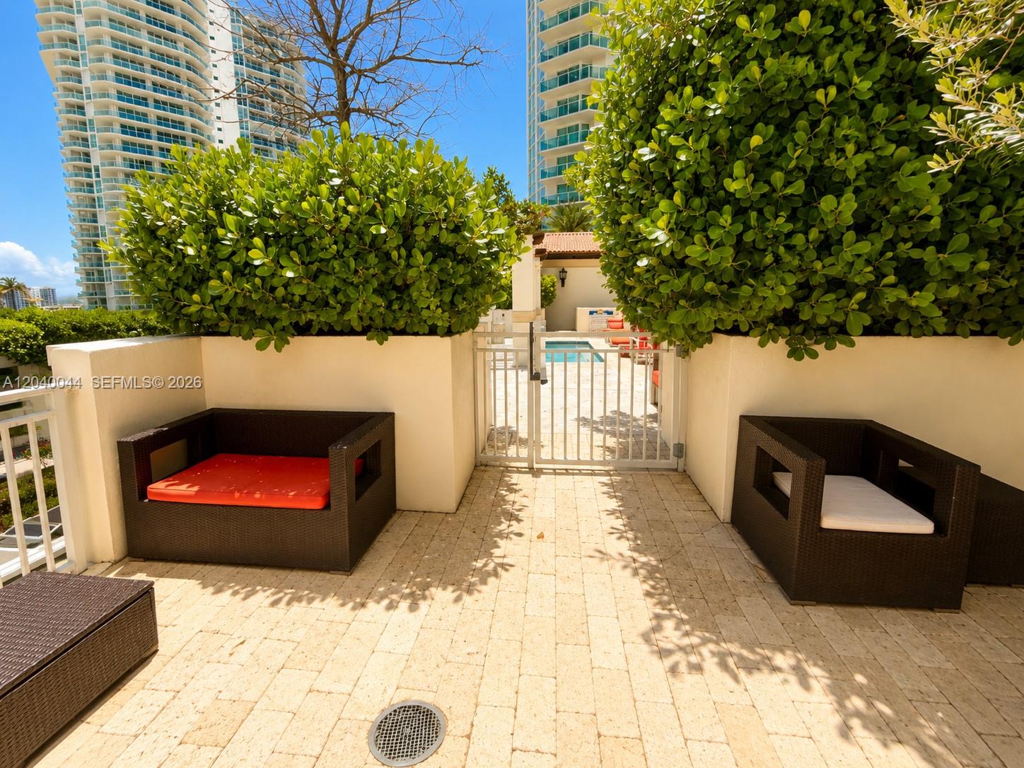 200 Sunny Isles Boulevard 2-504-lanai Residence Property Photo 18