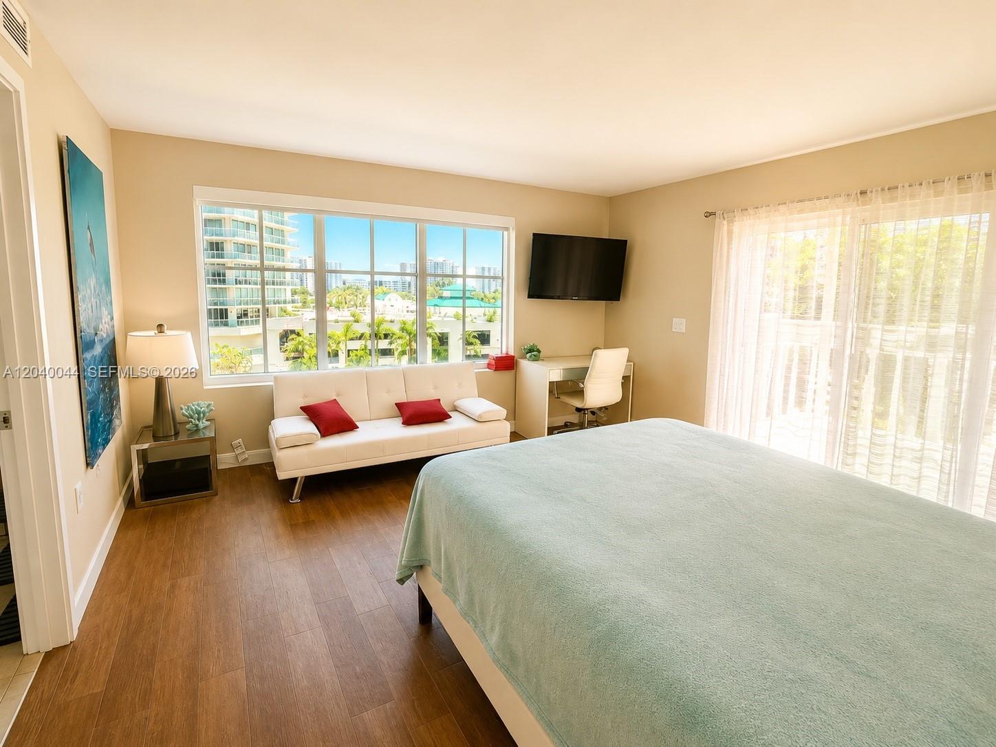 200 Sunny Isles Boulevard 2-504-lanai Residence Property Photo 22