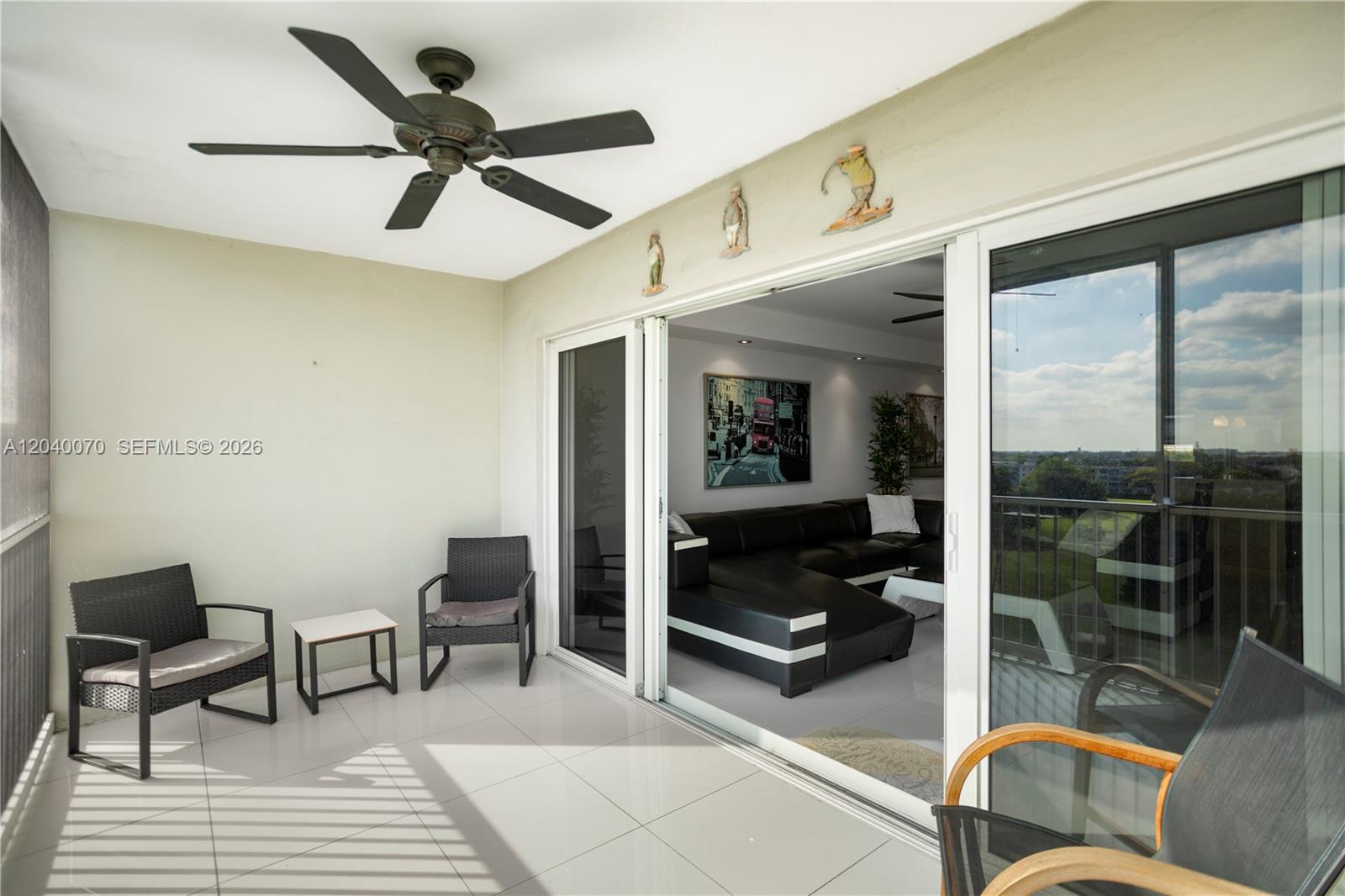 3050 N Palm Aire Drive 710 Property Photo 19