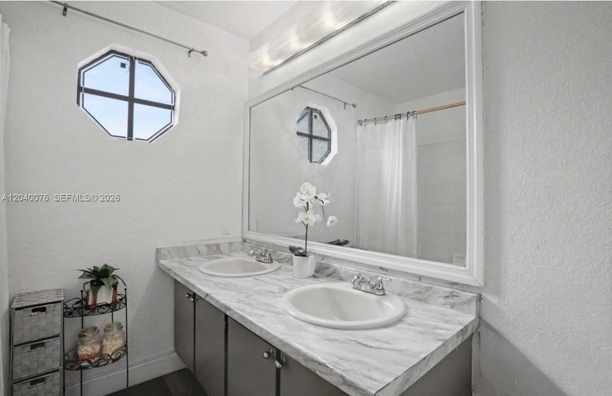 3539 W Inverrary Boulevard W Property Photo 26