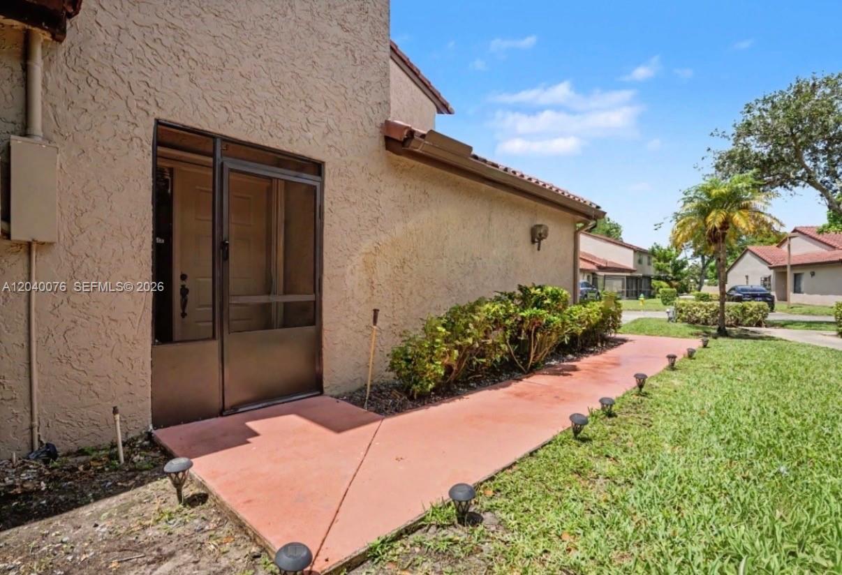 3539 W Inverrary Boulevard W Property Photo 32