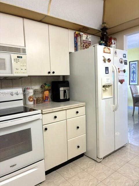 2500 Ne 135th Street C611 Property Photo 17