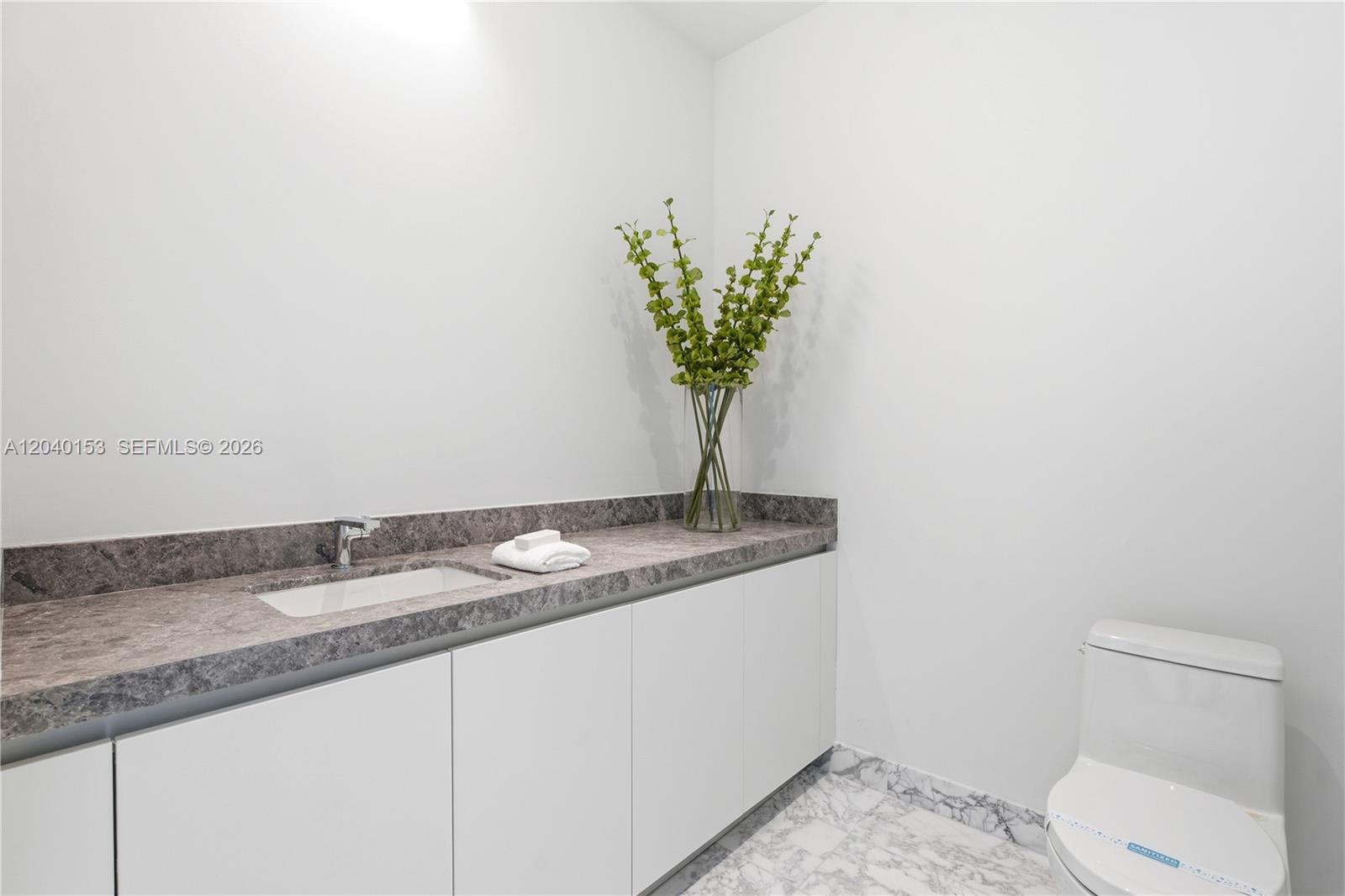 175 Se 25th 3401/3402 Property Photo 63