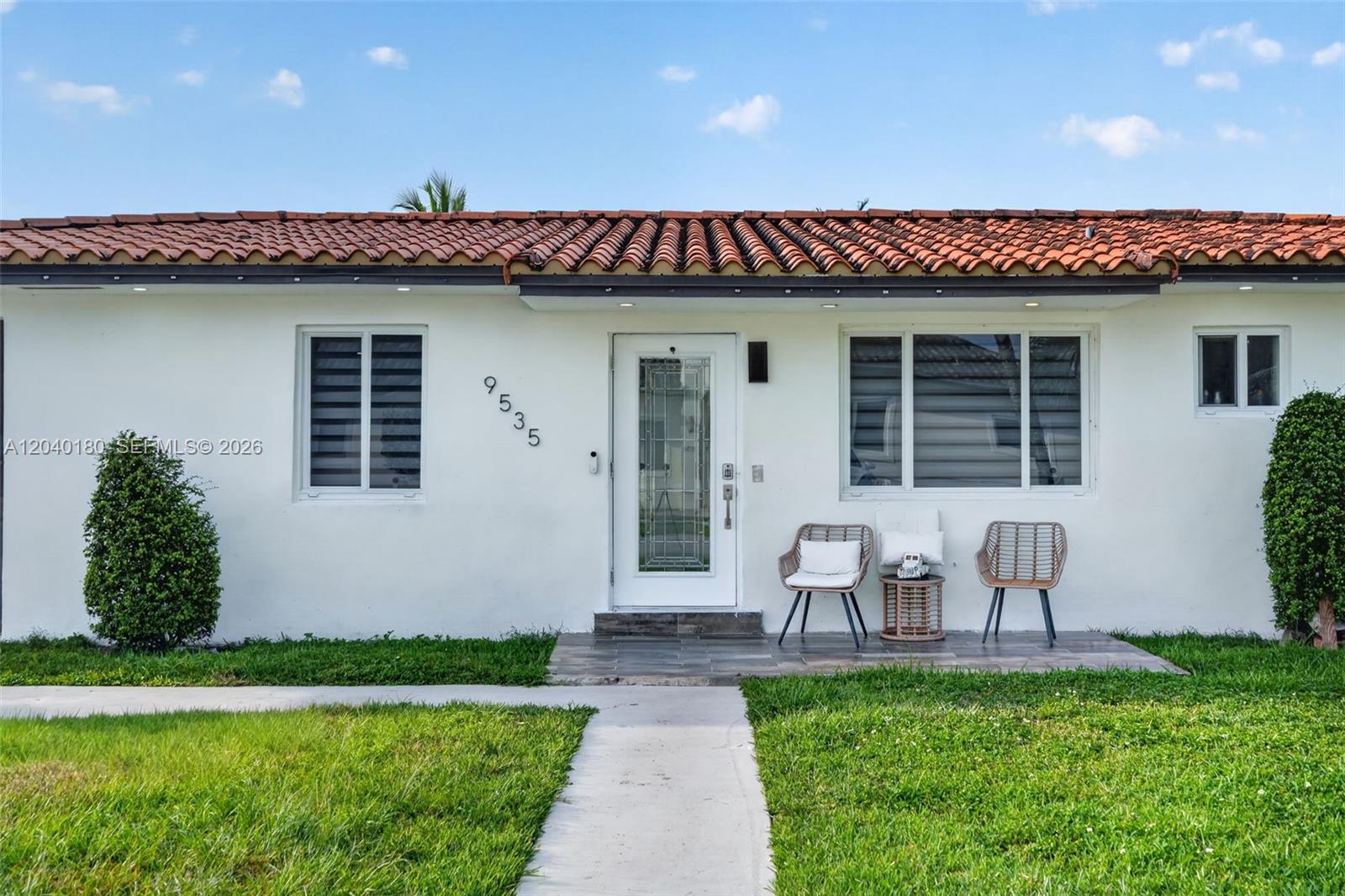 9535 Sw 42nd Street Property Photo 4