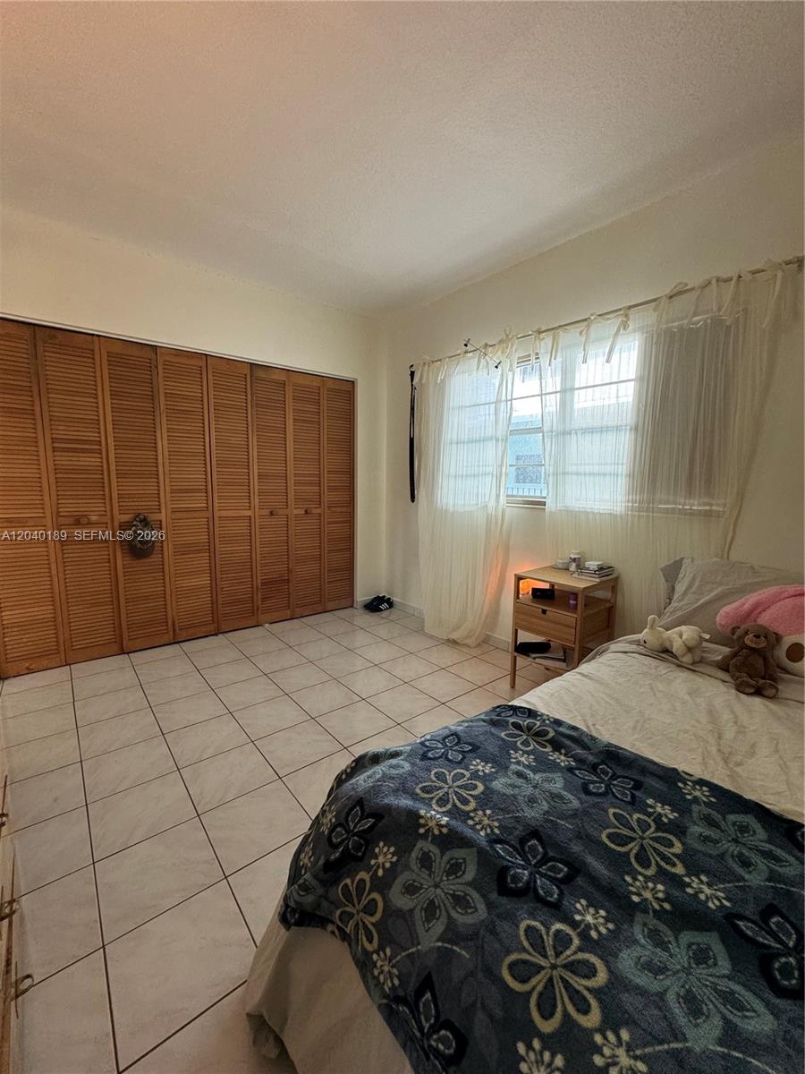 2539 S Bayshore Drive 320a Property Photo 9