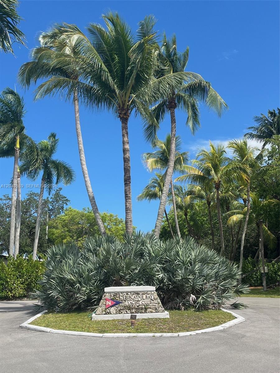 2539 S Bayshore Drive 320a Property Photo 14