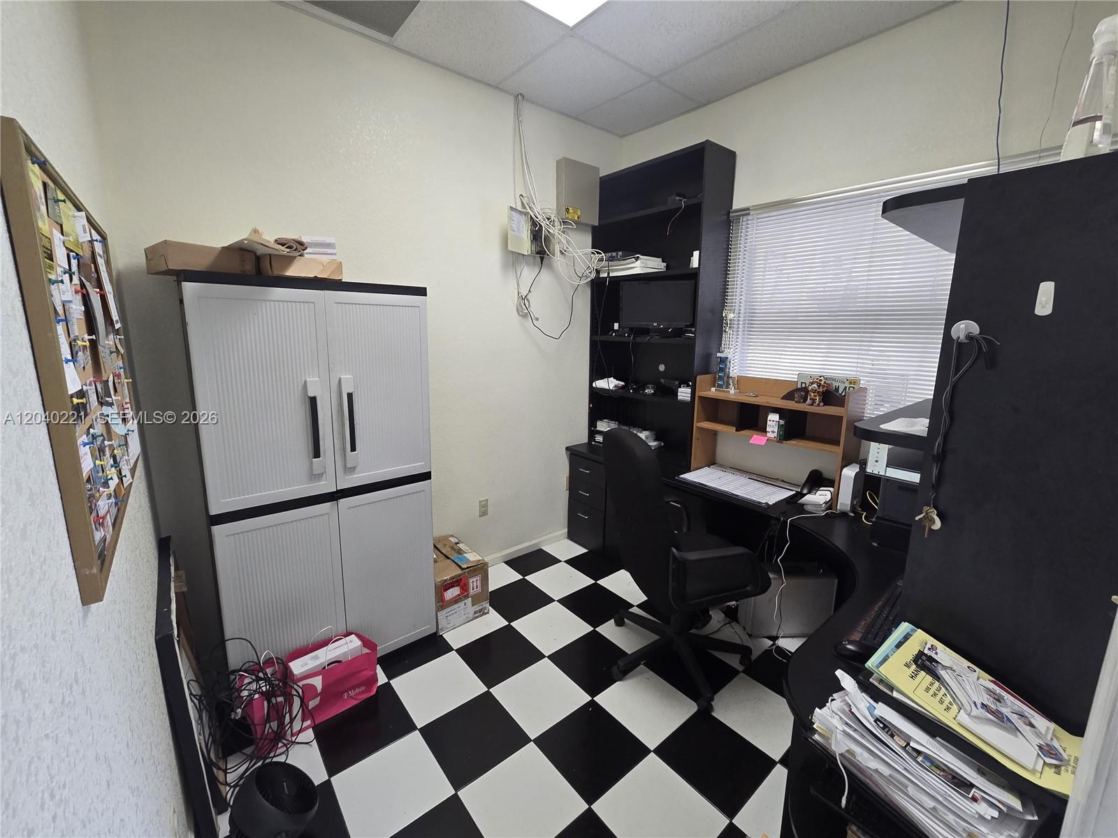 12140 Wiles Road Property Photo 17