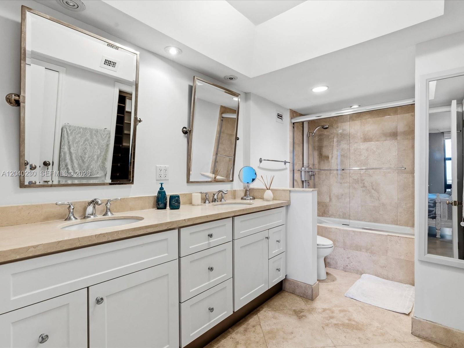 1121 Crandon Boulevard E1205 Property Photo 20