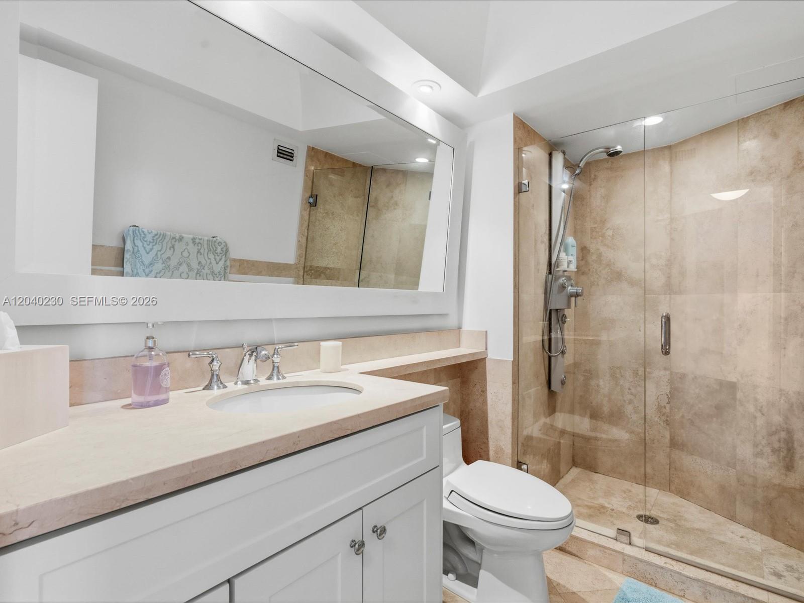 1121 Crandon Boulevard E1205 Property Photo 23