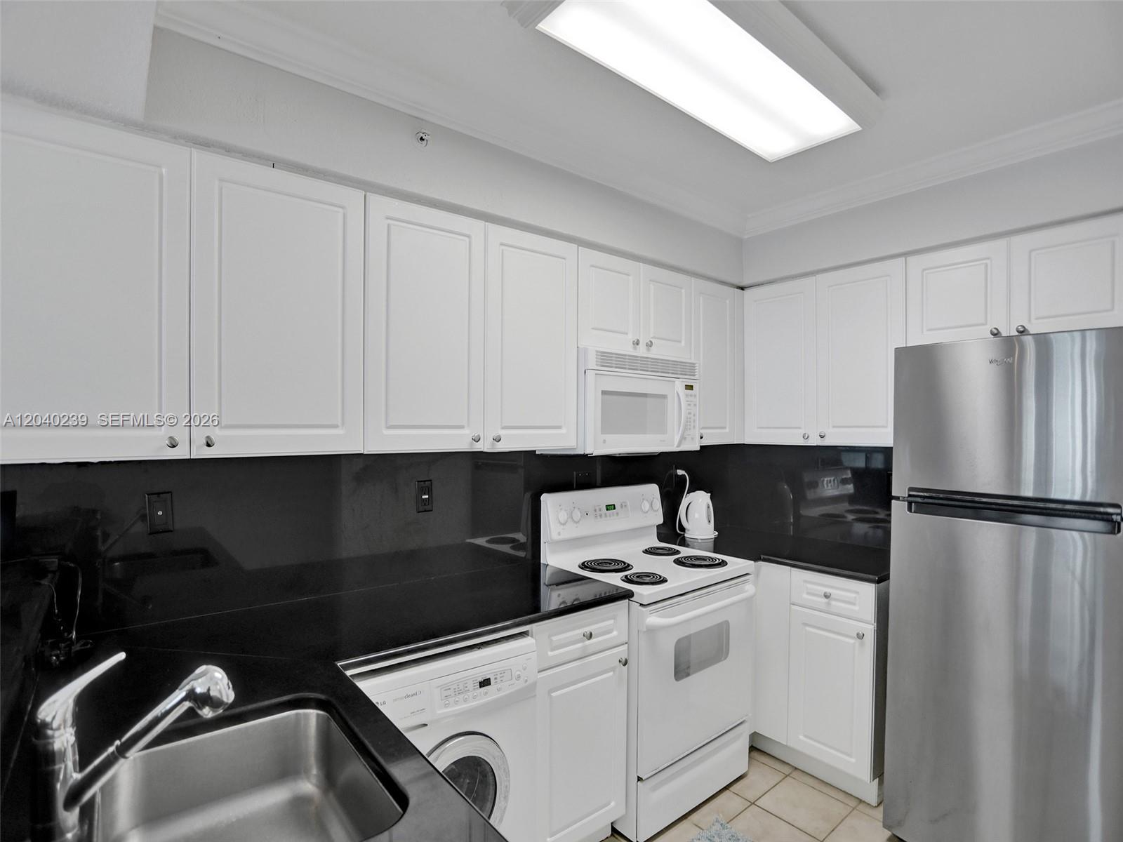 2501 S Ocean Drive 605 (available Now) Property Photo 10