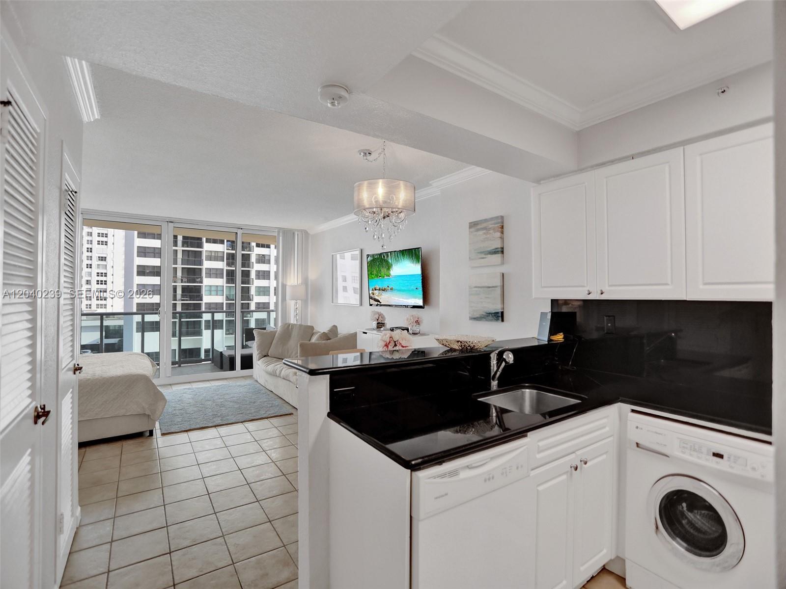 2501 S Ocean Drive 605 (available Now) Property Photo 11