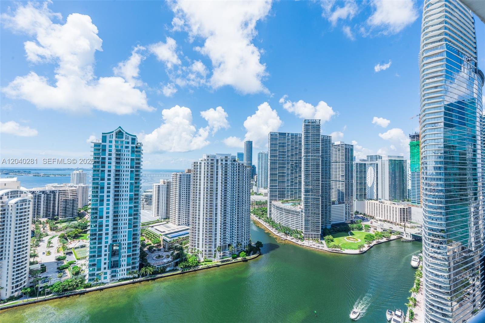 325 S Biscayne Boulevard 3821 Property Photo 2