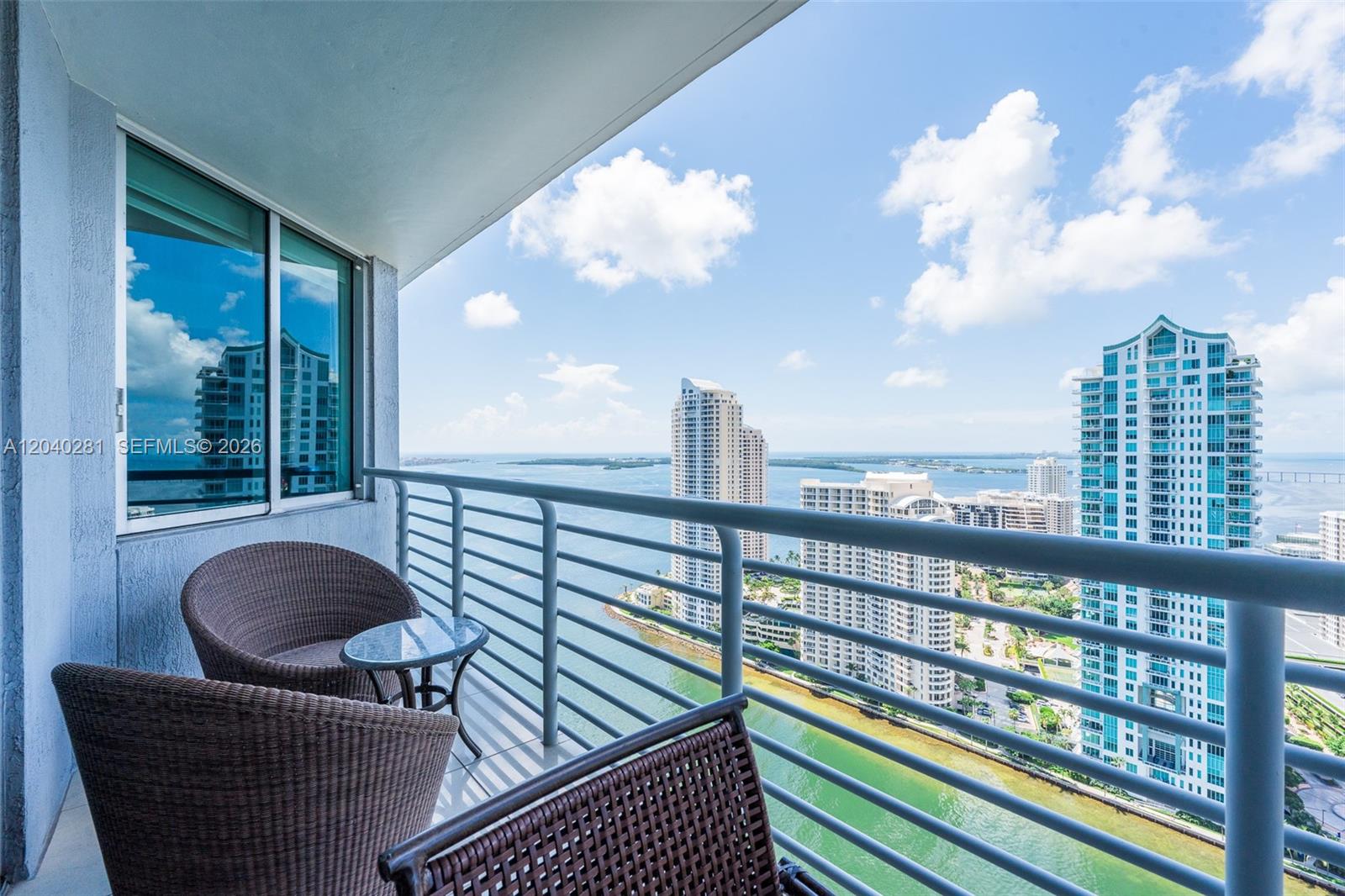 325 S Biscayne Boulevard 3821 Property Photo 4