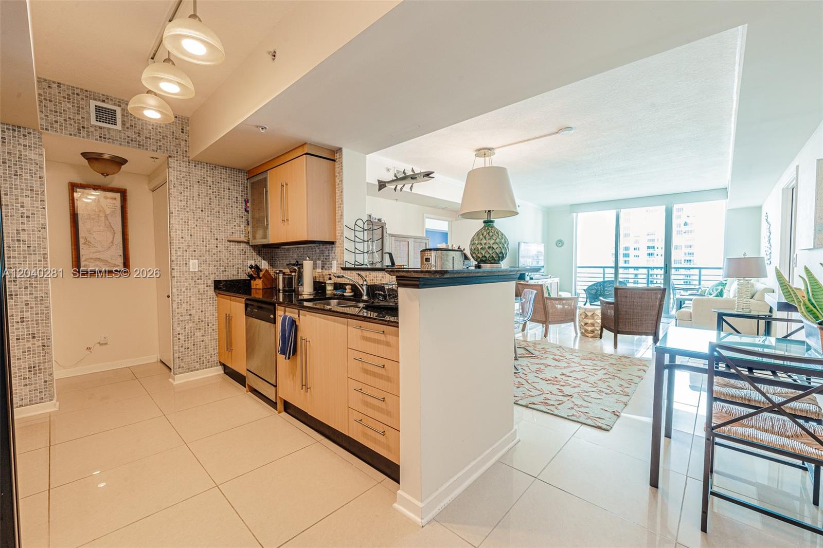 325 S Biscayne Boulevard 3821 Property Photo 6