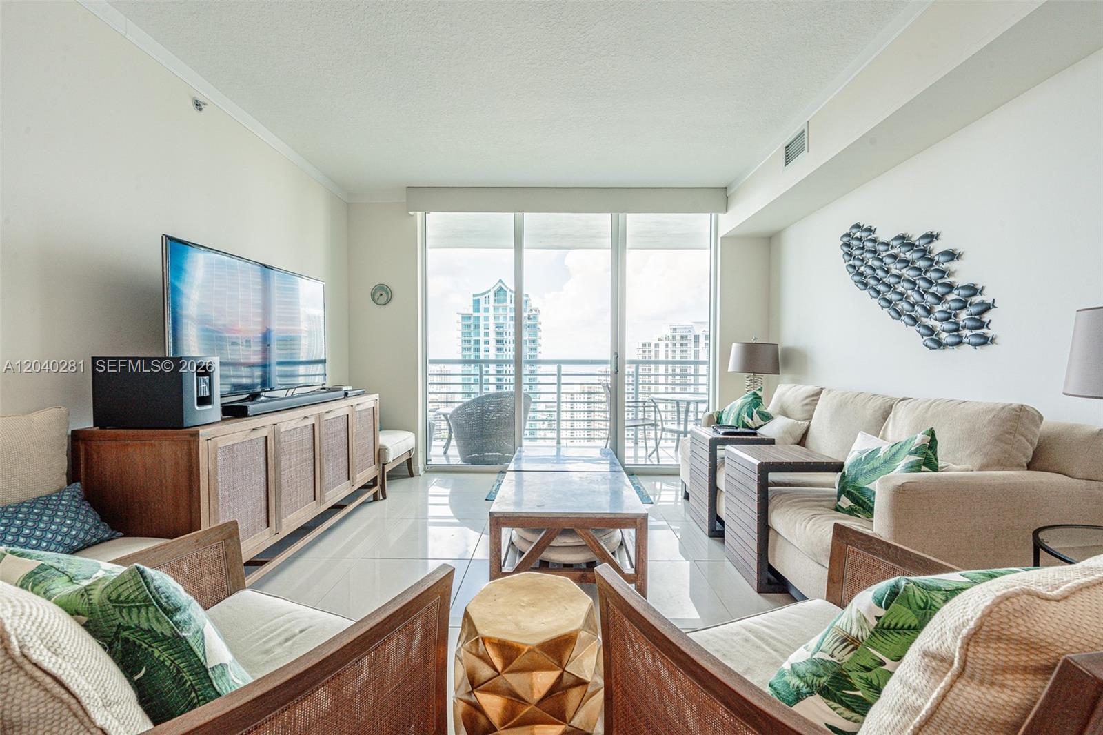 325 S Biscayne Boulevard 3821 Property Photo 9