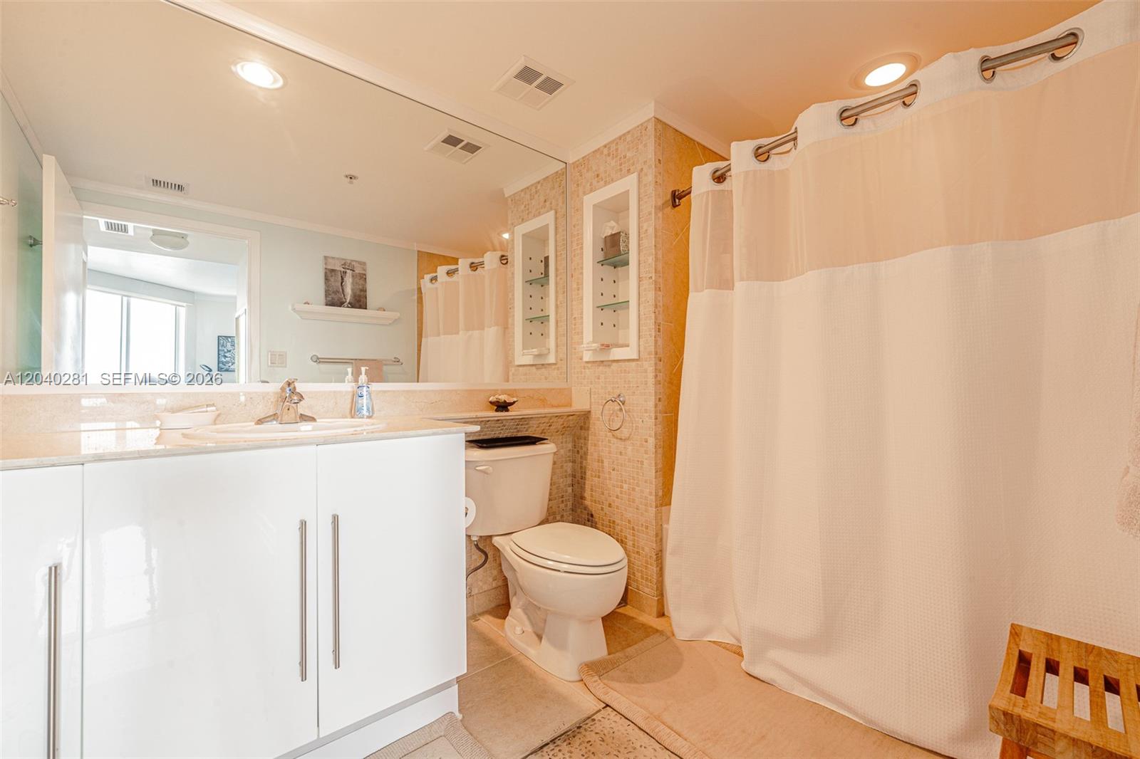 325 S Biscayne Boulevard 3821 Property Photo 12
