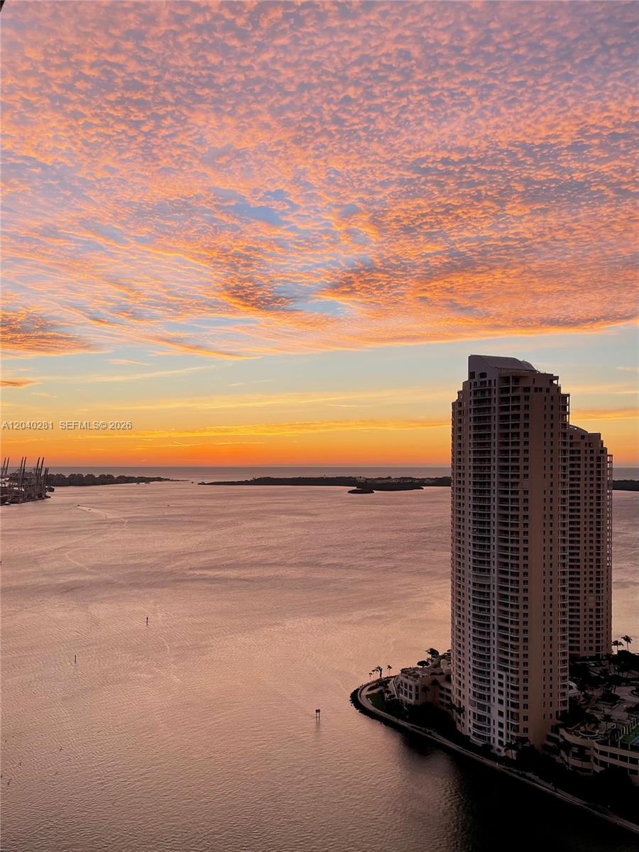 325 S Biscayne Boulevard 3821 Property Photo 17