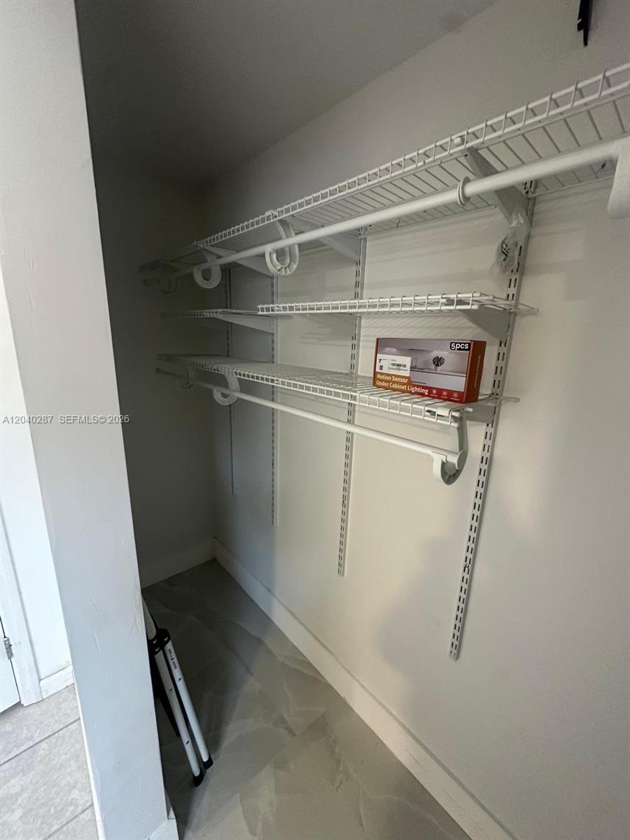 A12040287 Property Photo 11
