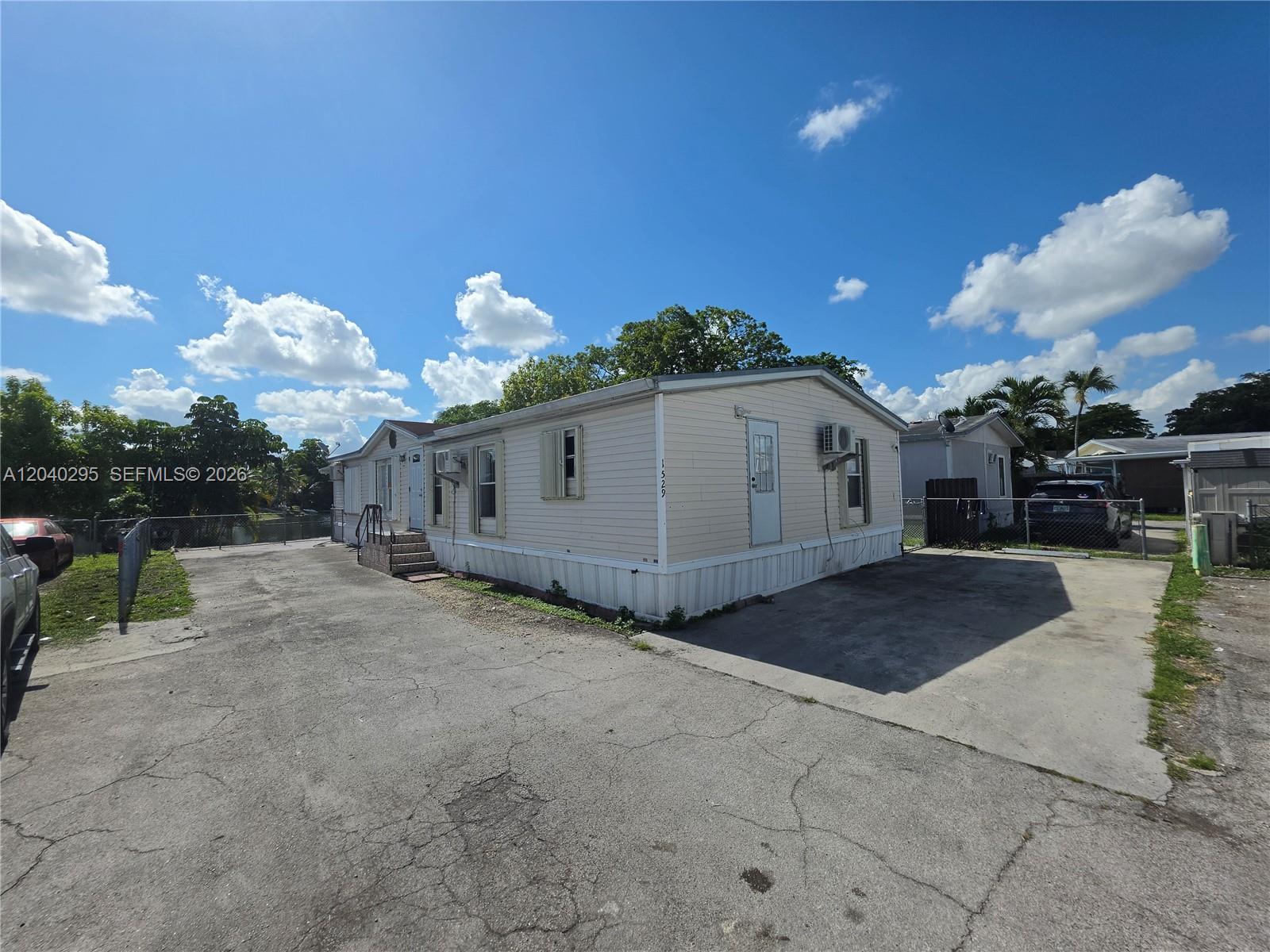 1529 Sw 131 Avenue Property Photo 19