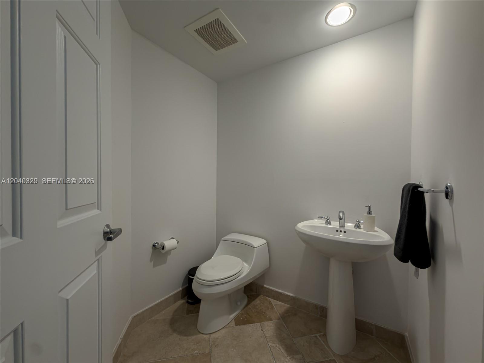 1819 Se 17th Street 711 Property Photo 10