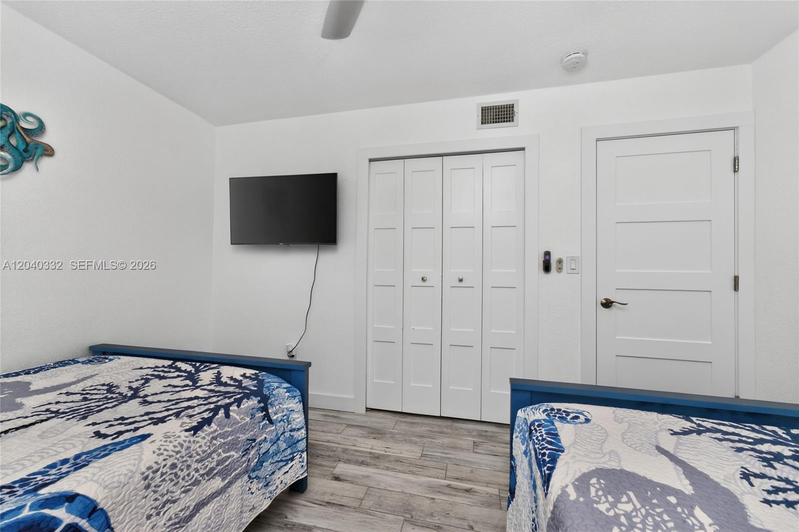 21812 Edgewater Drive Property Photo 31