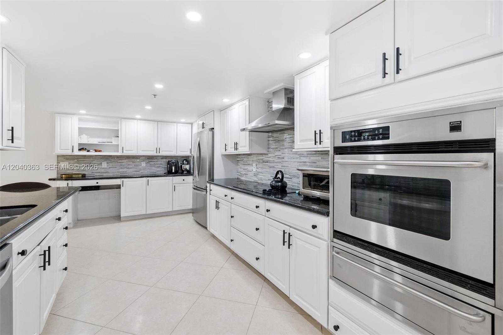 10175 Collins Avenue 103 Property Photo 16