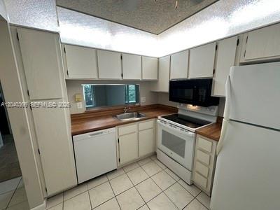 3578 N University Drive I-5 Property Photo 5
